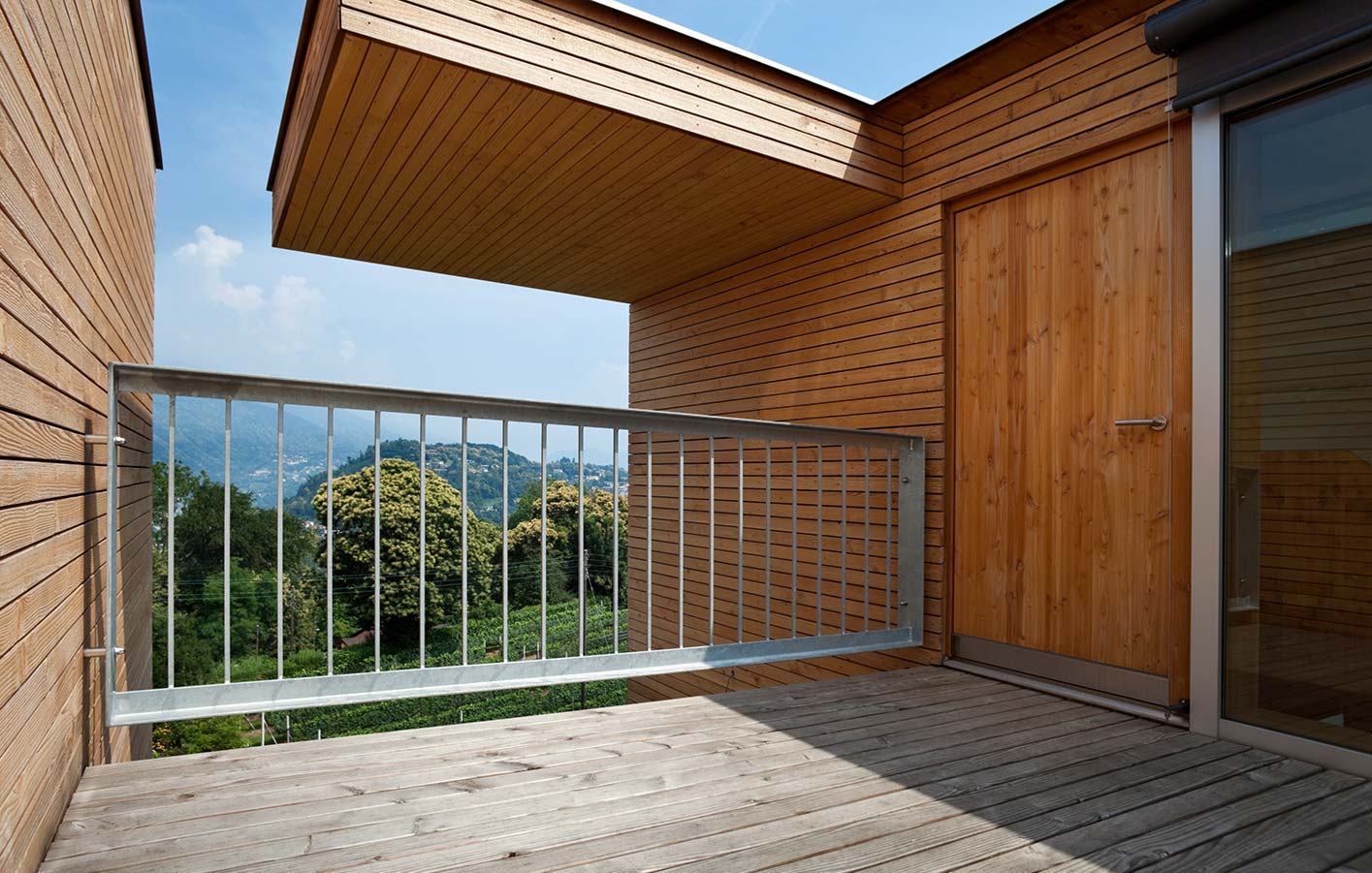 Fassadenprofile aus Holz kaufen beim Holzmarkt Oetjen in Sandbostel Haus mit Holzfassade